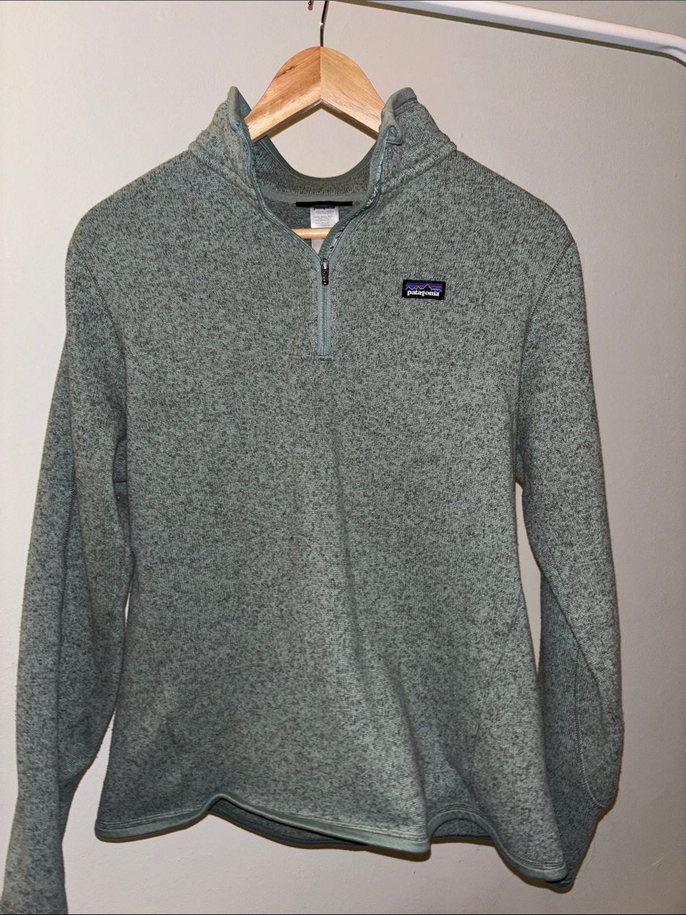 Patagonia Women’s Quarter-Zip Fleece Pullover